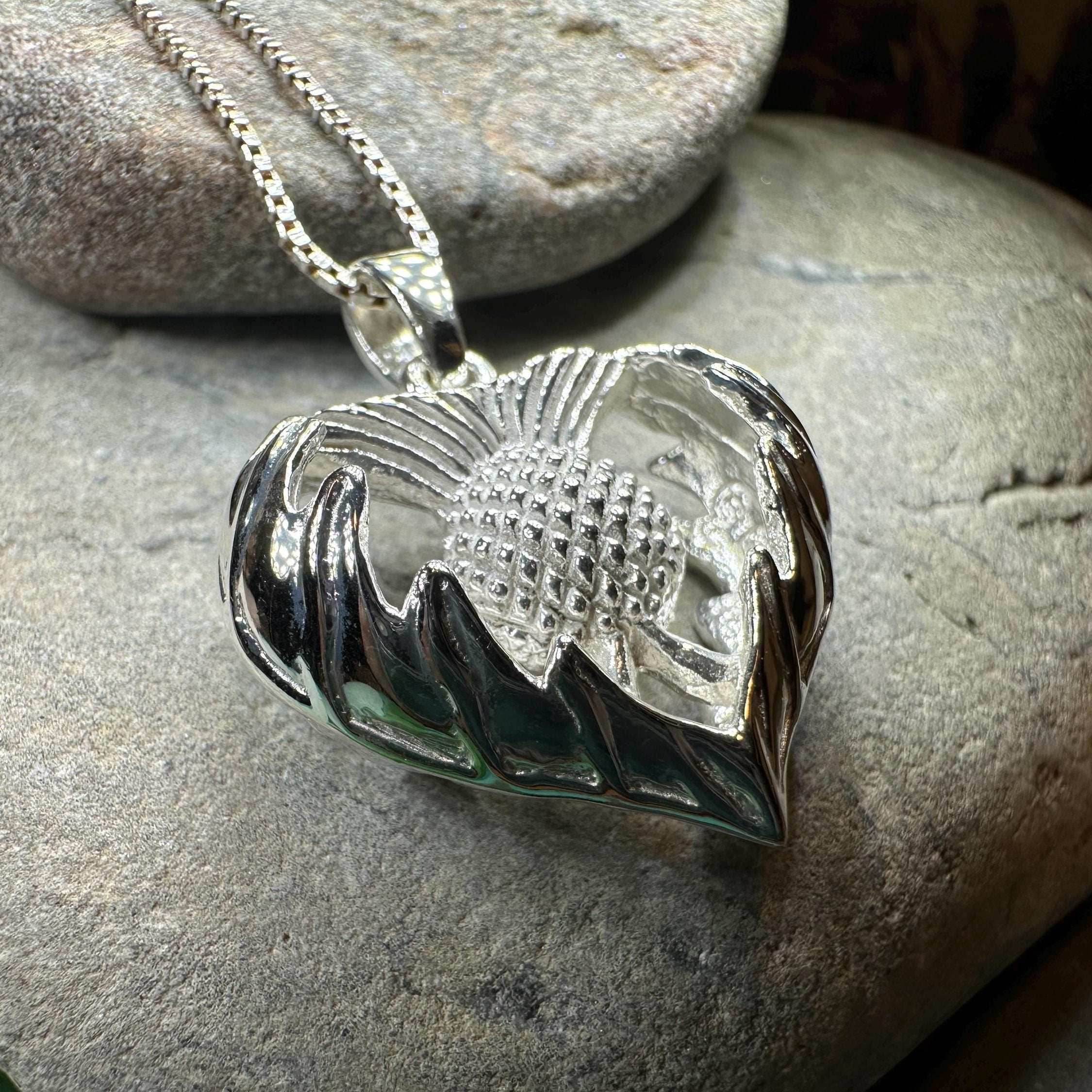 Annora Scottish Thistle Necklace - 18