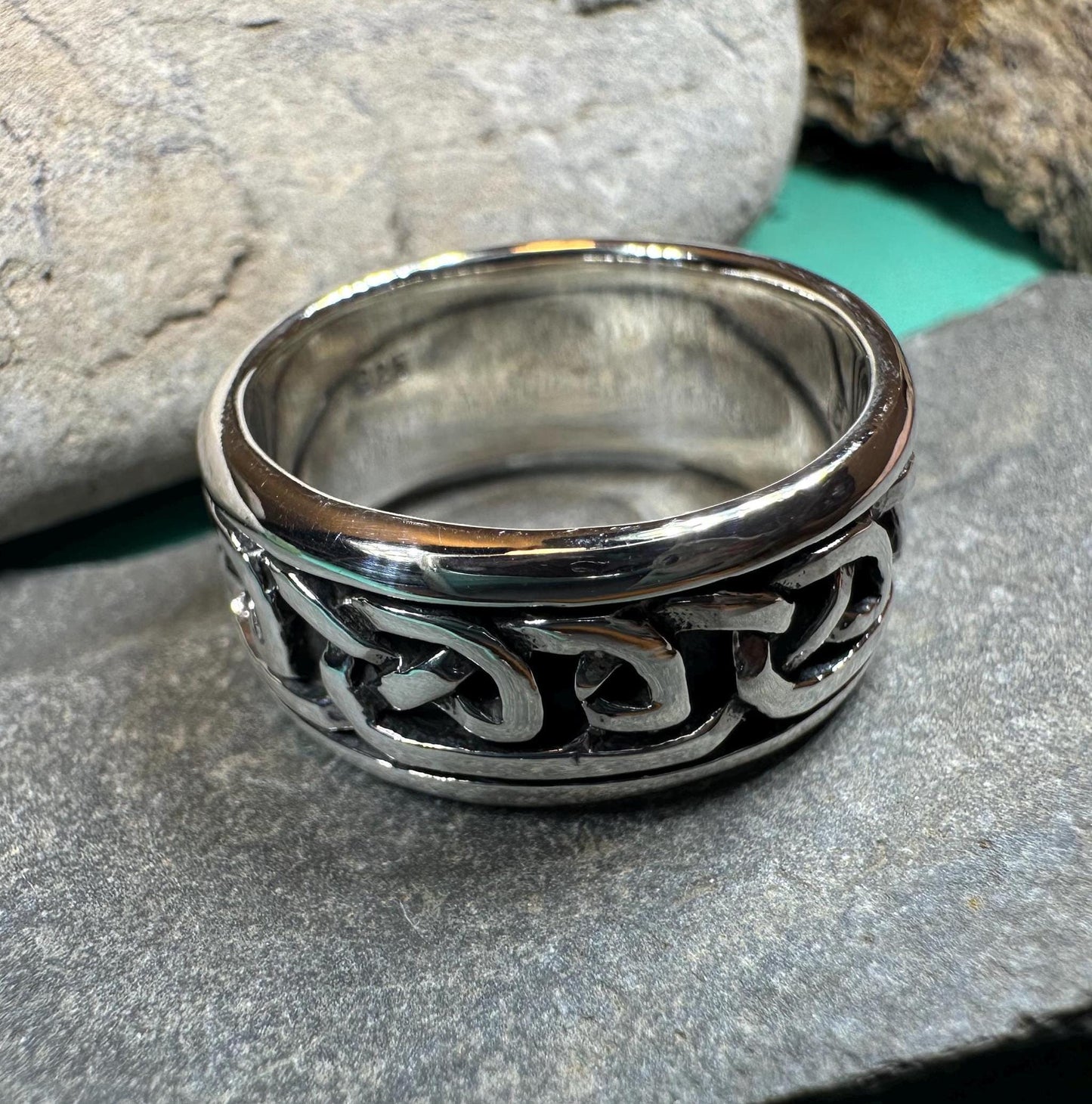 Geall Celtic Ring