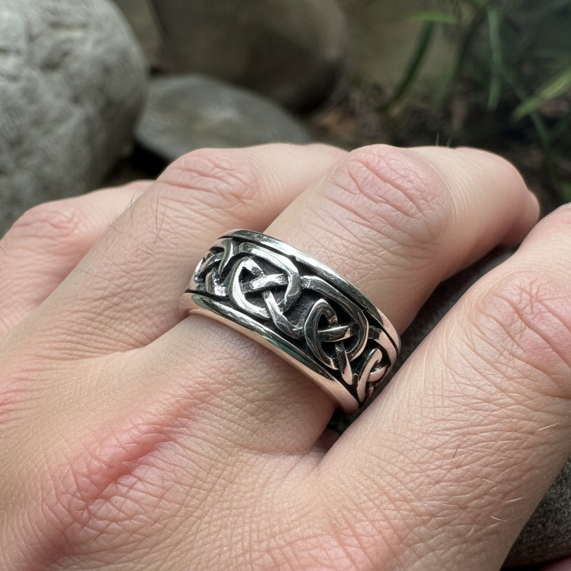 Geall Celtic Ring