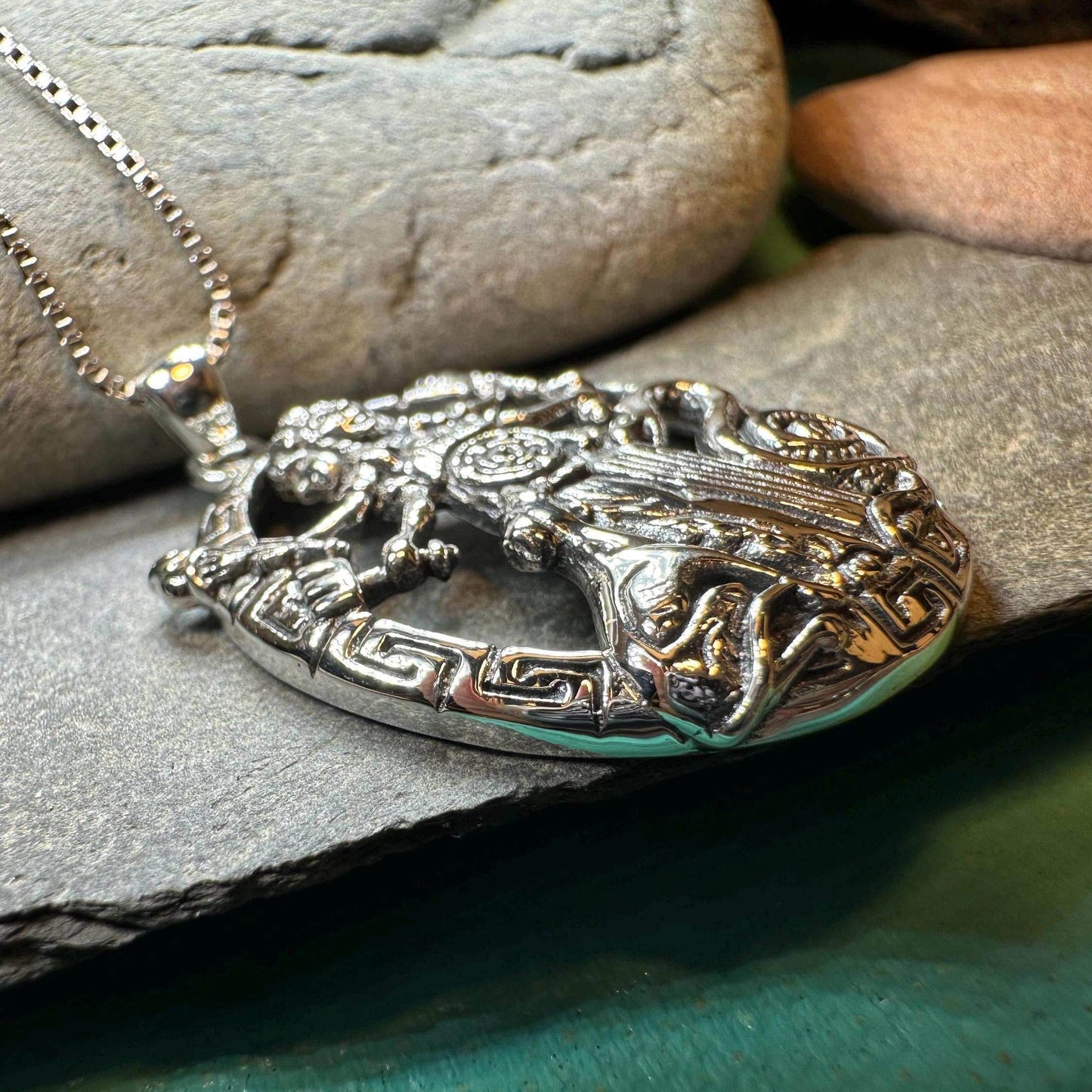 Hecate Wheel Necklace - 18