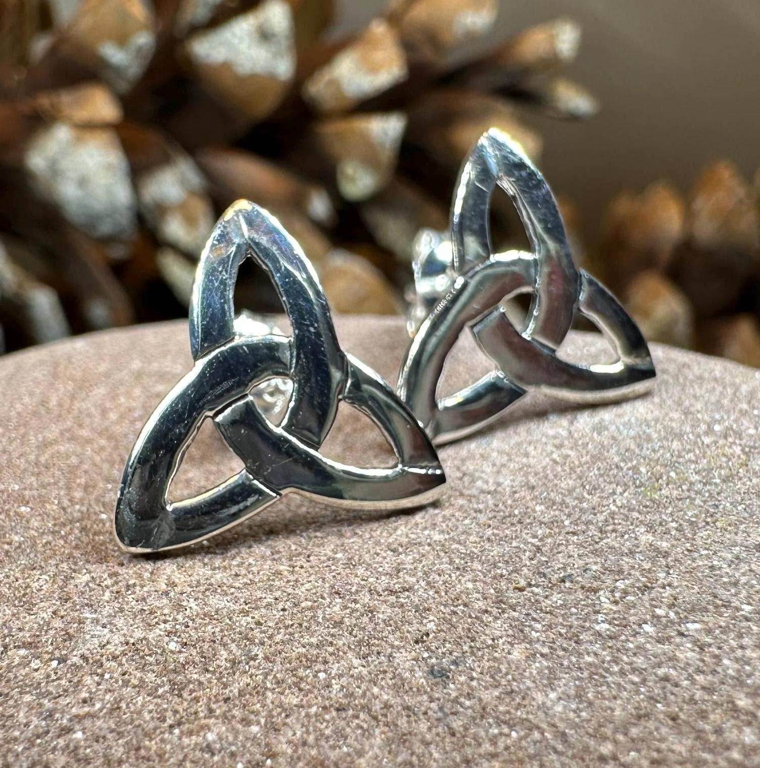 Zephyr Celtic Trinity Knot Earrings - 