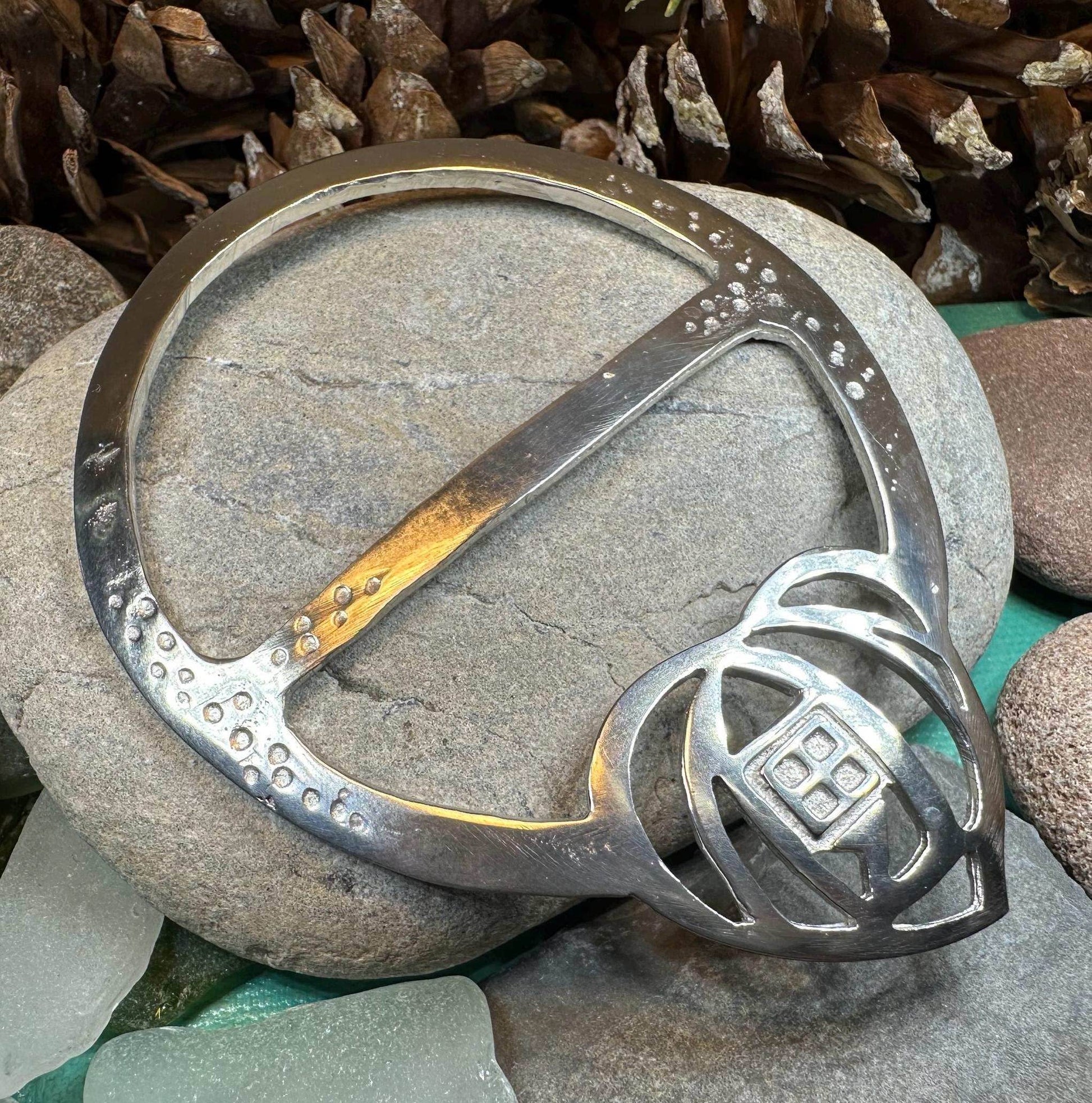 Celtic Mackintosh Heart Scarf Ring - 