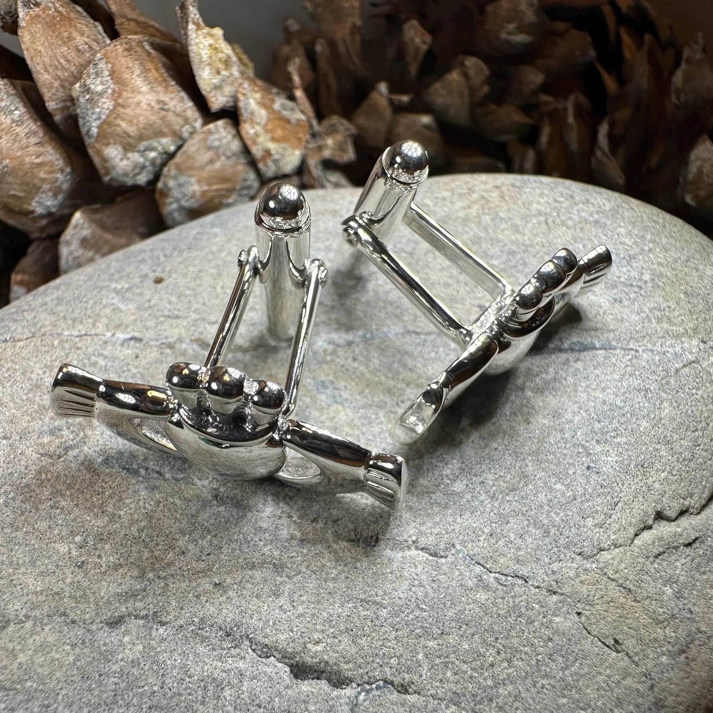 Fíorghrá Claddagh Cuff Links - 