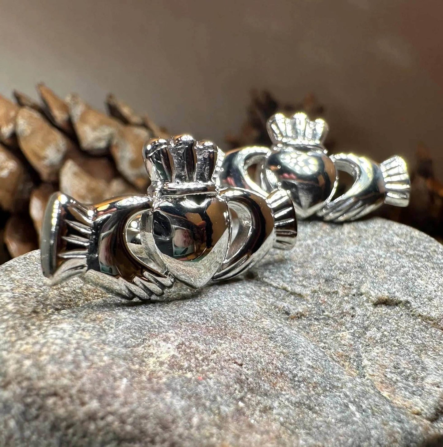 Fíorghrá Claddagh Cuff Links - 