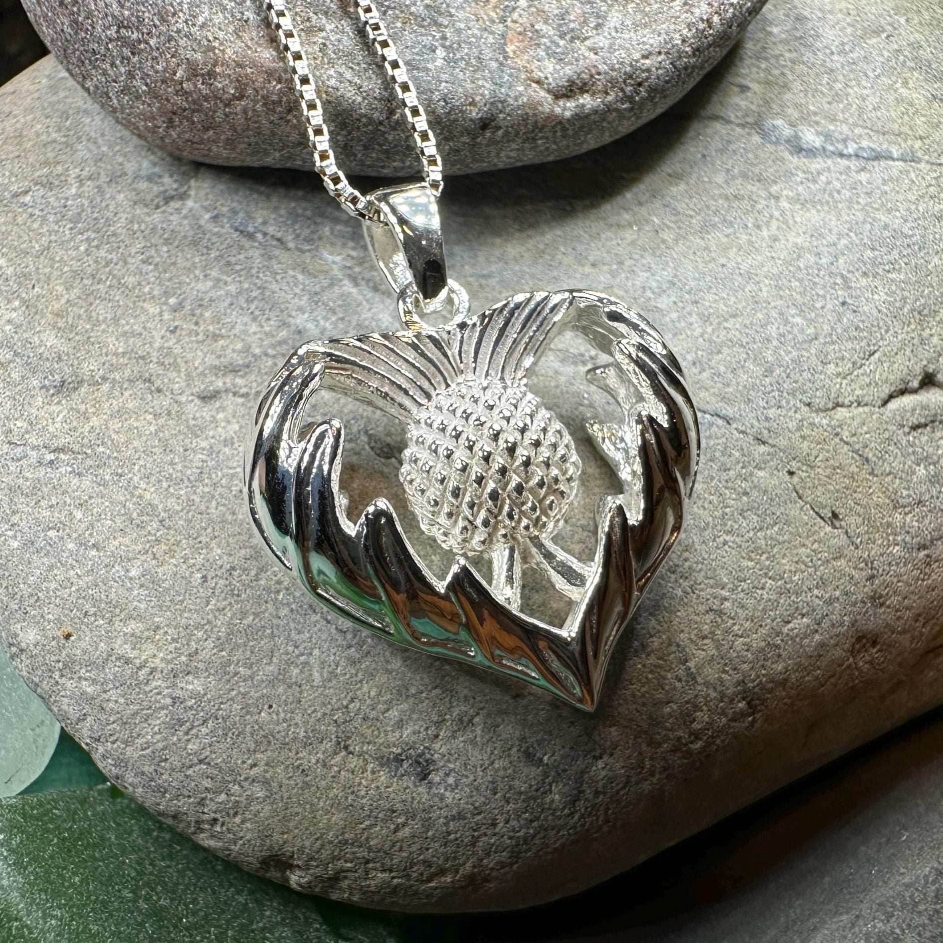 Annora Scottish Thistle Necklace - 18