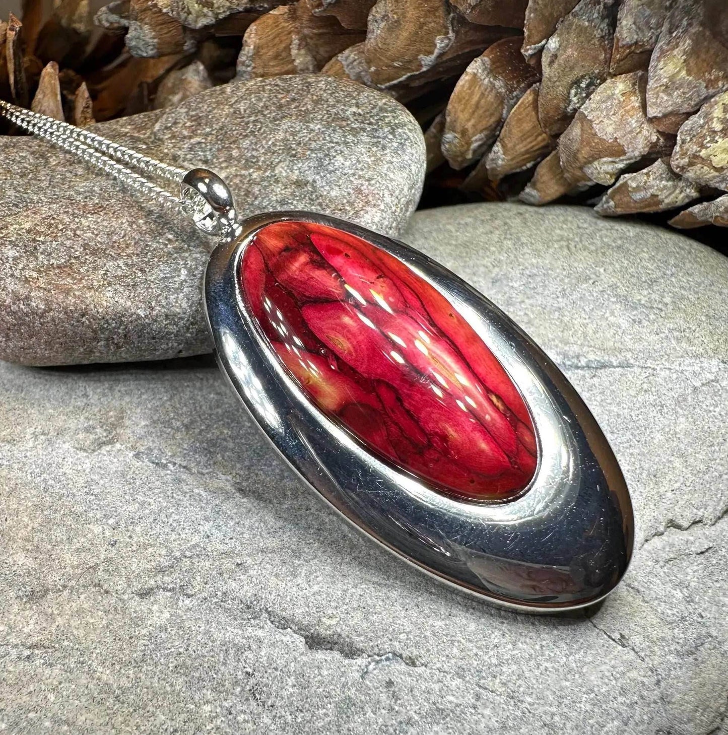Scottish Highlands Necklace - Red