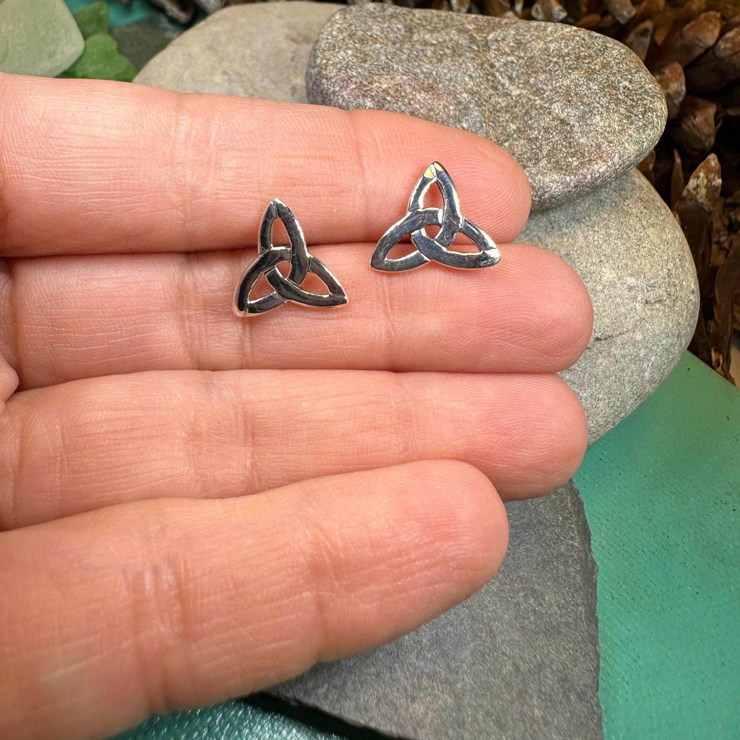 Zephyr Celtic Trinity Knot Earrings - 