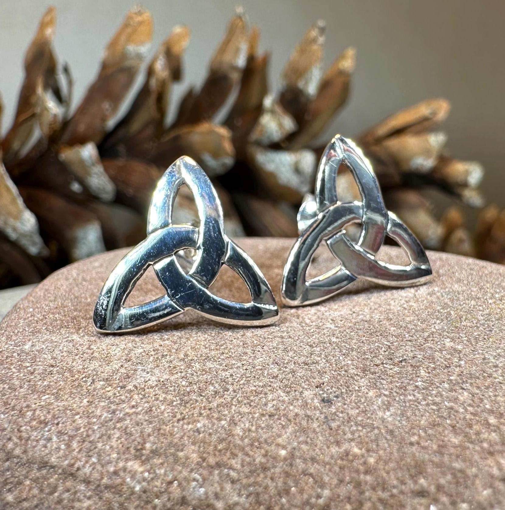 Zephyr Celtic Trinity Knot Earrings - 