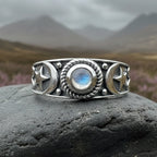 Locasta Crescent Moon Ring