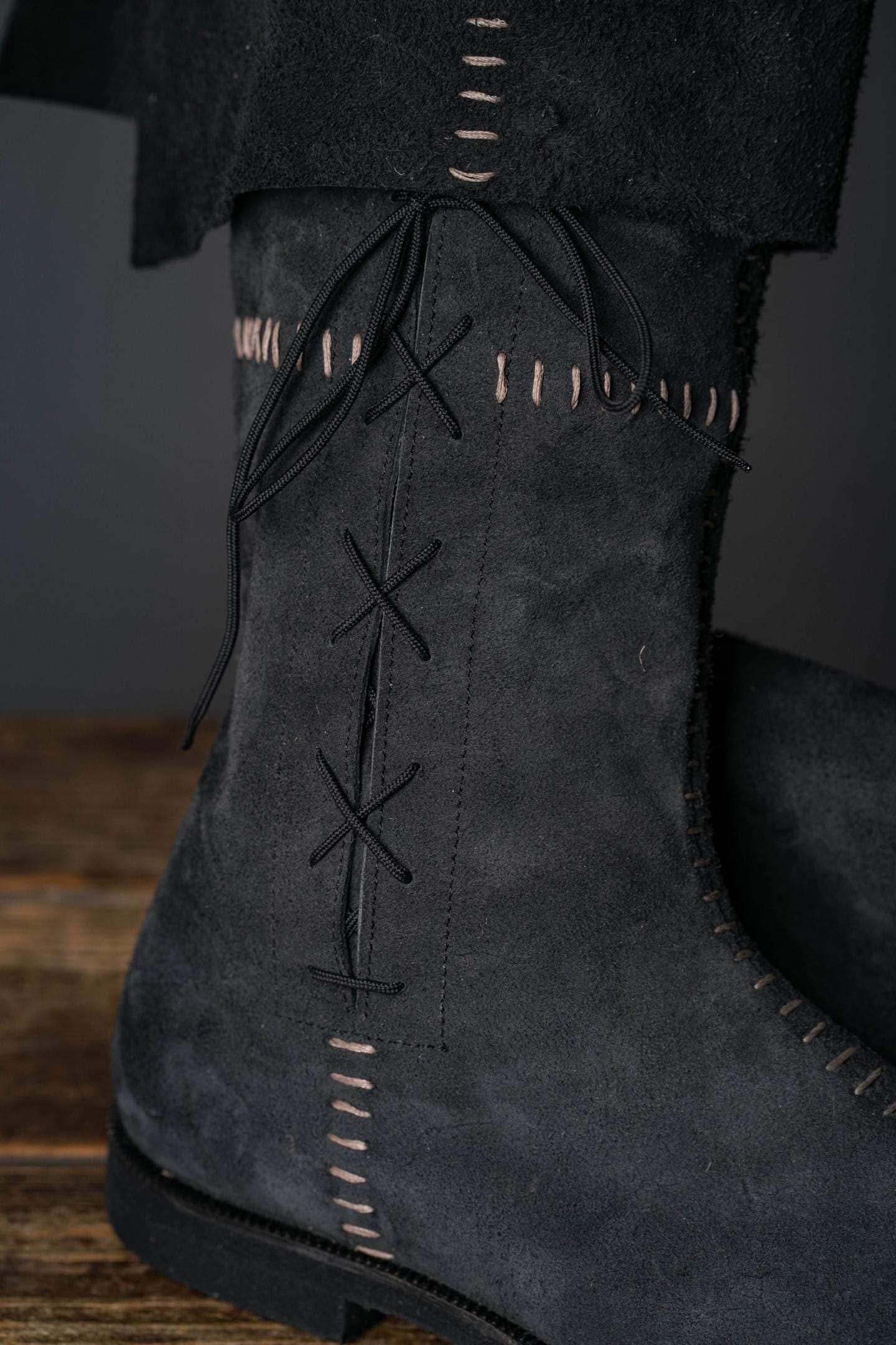 Aragorn's Black Suede Boots - 
