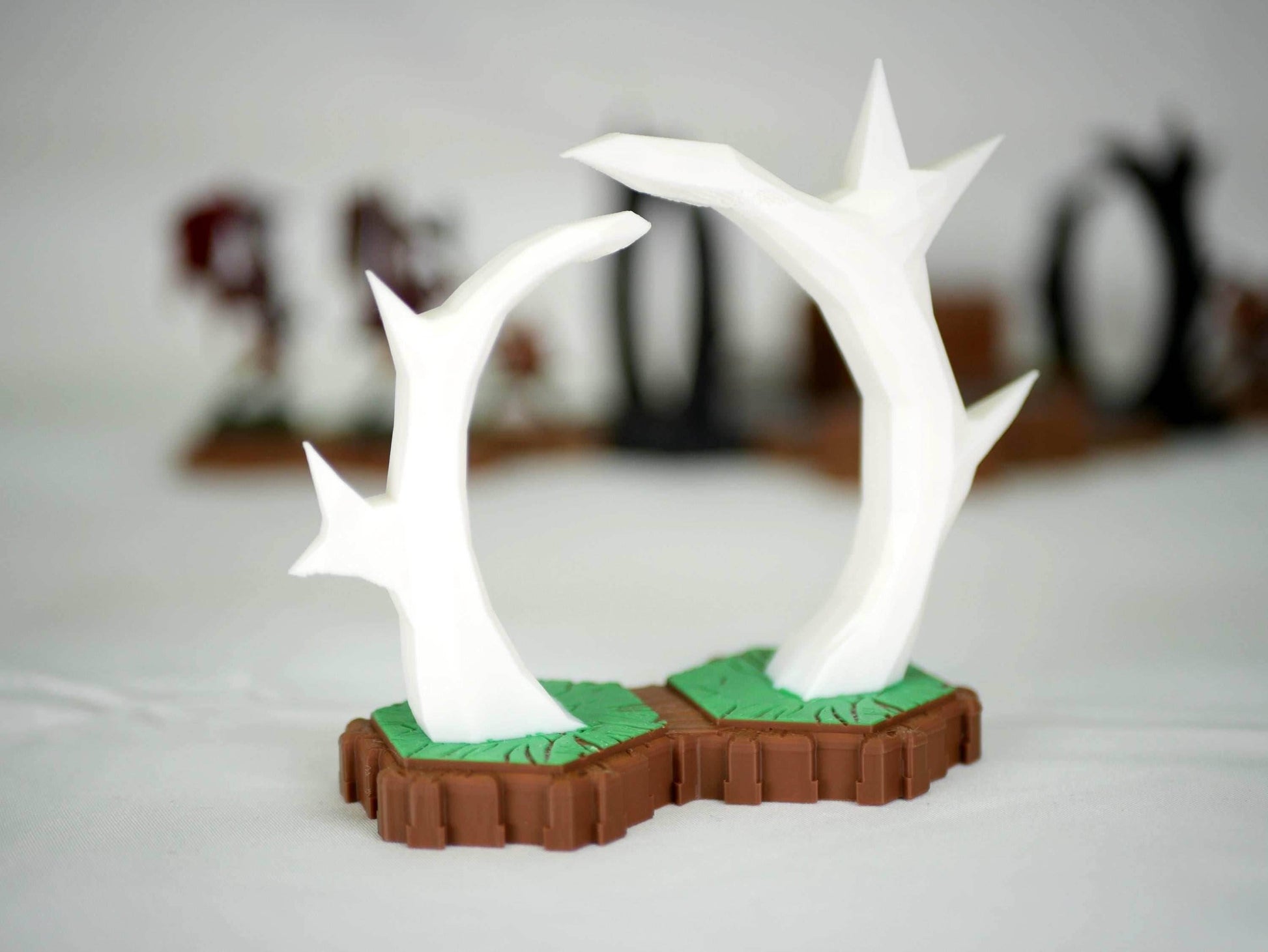 Hero Scape Obstacle Interactive Viking Portal | Tabletop Terrain Hex Pieces | Paintable Miniature Board | DnD Role Play Game Upgrade Tile - Grass/White