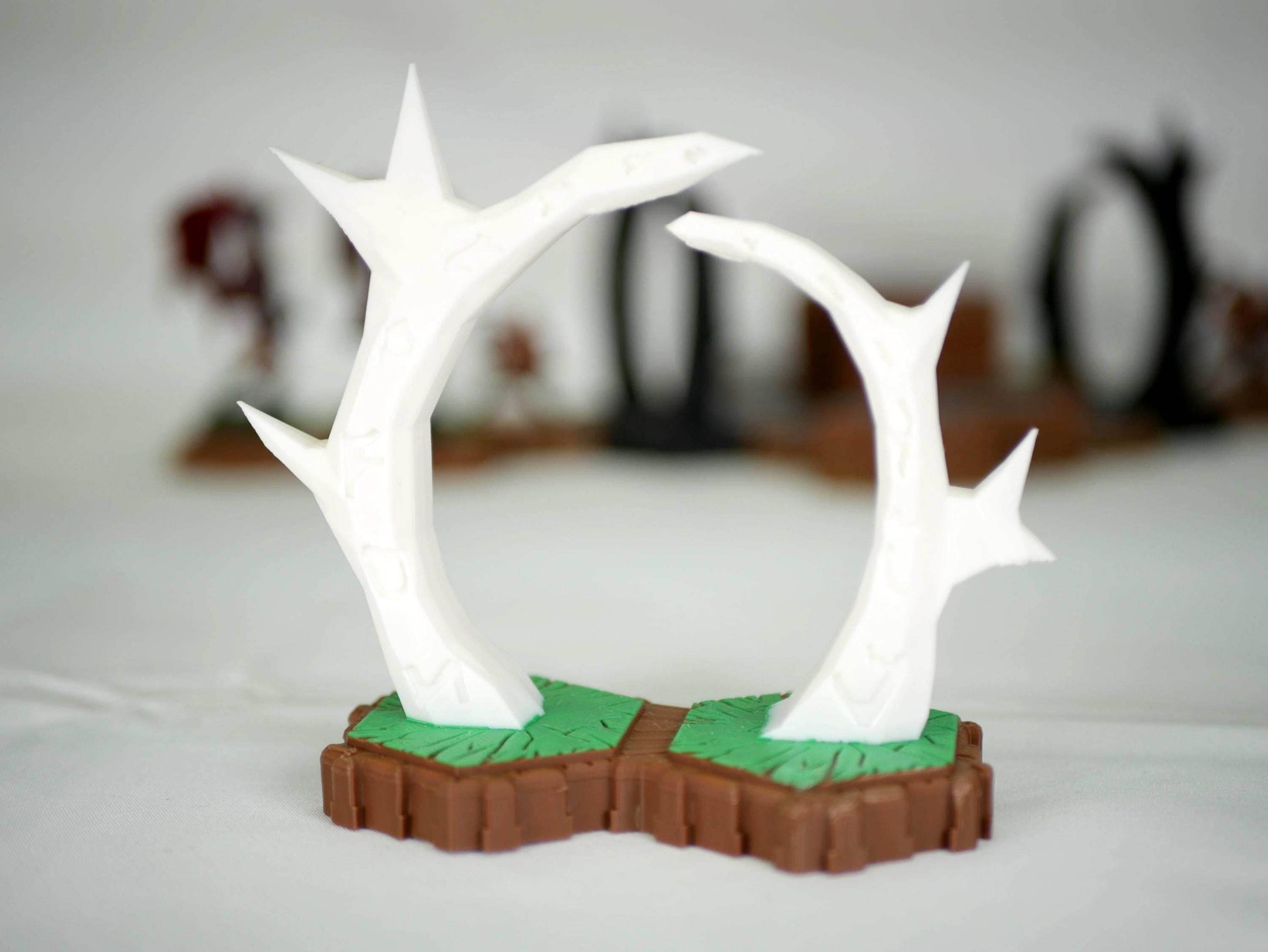 Hero Scape Obstacle Interactive Viking Portal | Tabletop Terrain Hex Pieces | Paintable Miniature Board | DnD Role Play Game Upgrade Tile - Grass/White