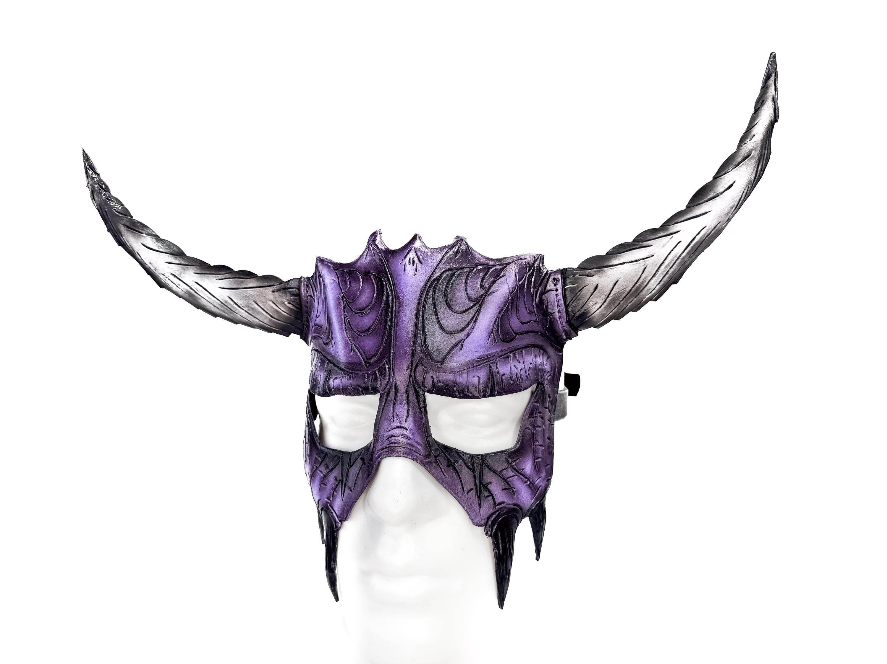 Handmade Genuine Leather Mask with Horns in Purple and White The Horned Beast - 