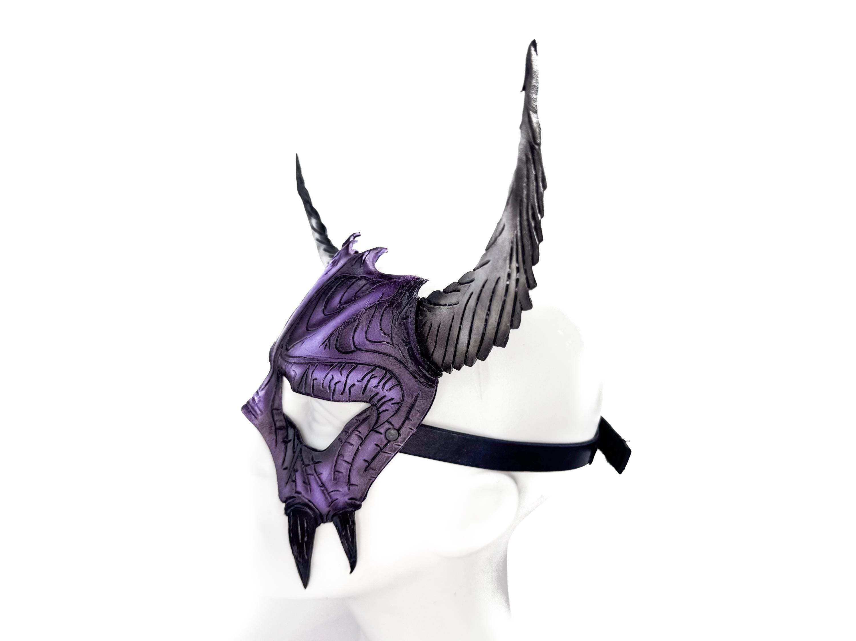 Handmade Genuine Leather Mask with Horns in Purple and White The Horned Beast - 