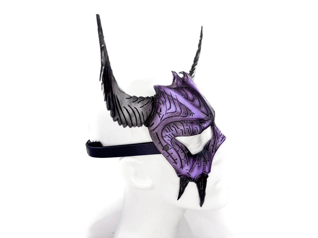 Handmade Genuine Leather Mask with Horns in Purple and White The Horned Beast - 