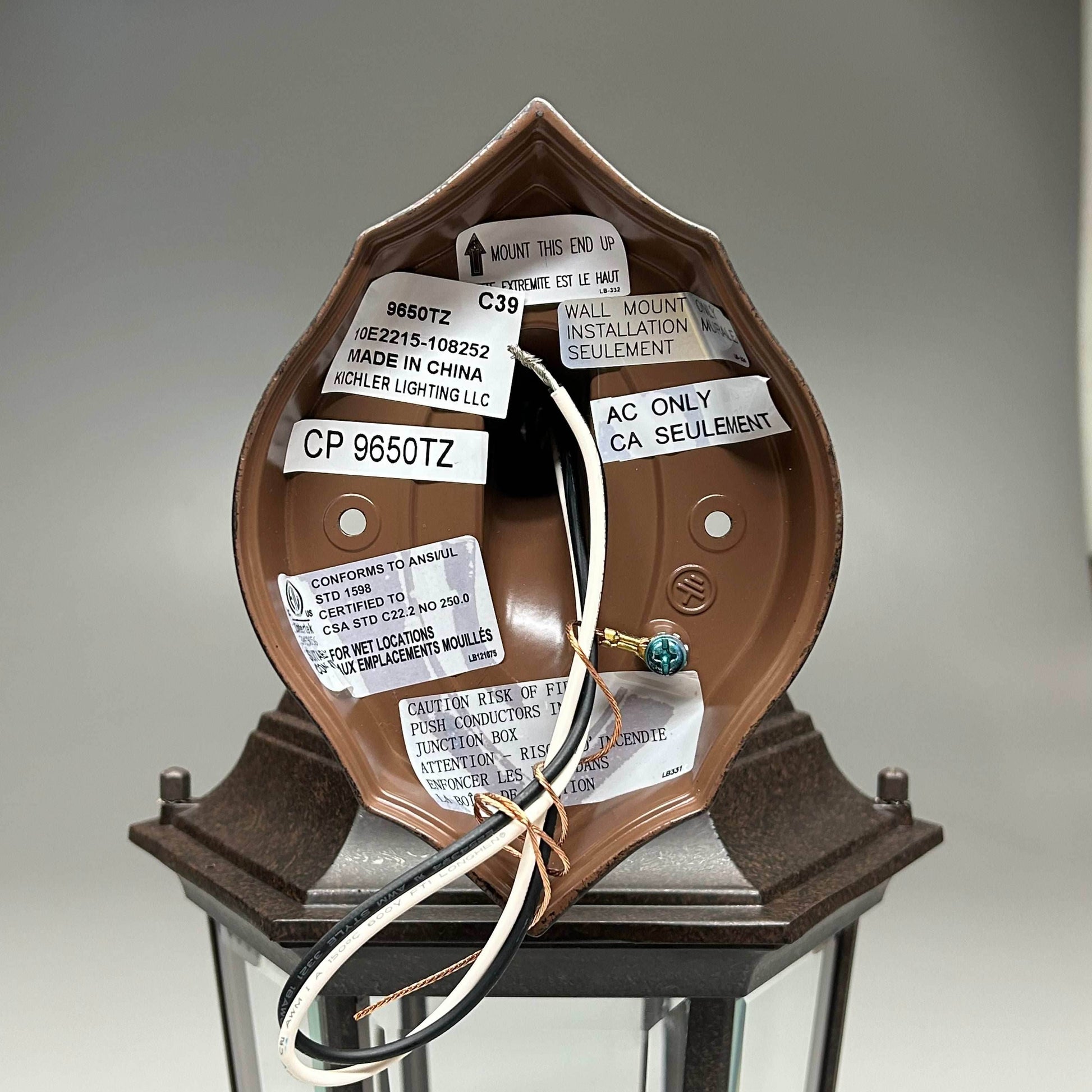 KICHLER LIGHTING Madison 1 Light Outdoor Wall Bracket Tannery Bronze 100W (New) - 