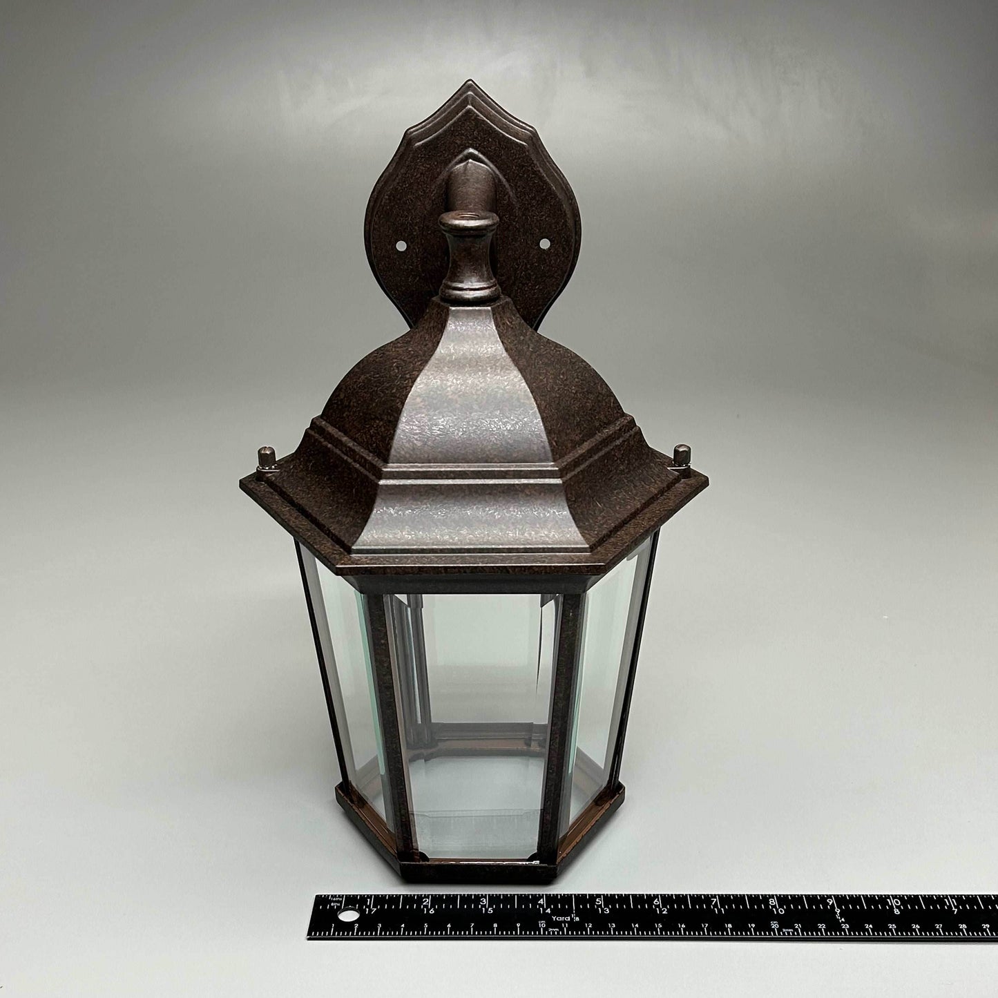 KICHLER LIGHTING Madison 1 Light Outdoor Wall Bracket Tannery Bronze 100W (New) - 