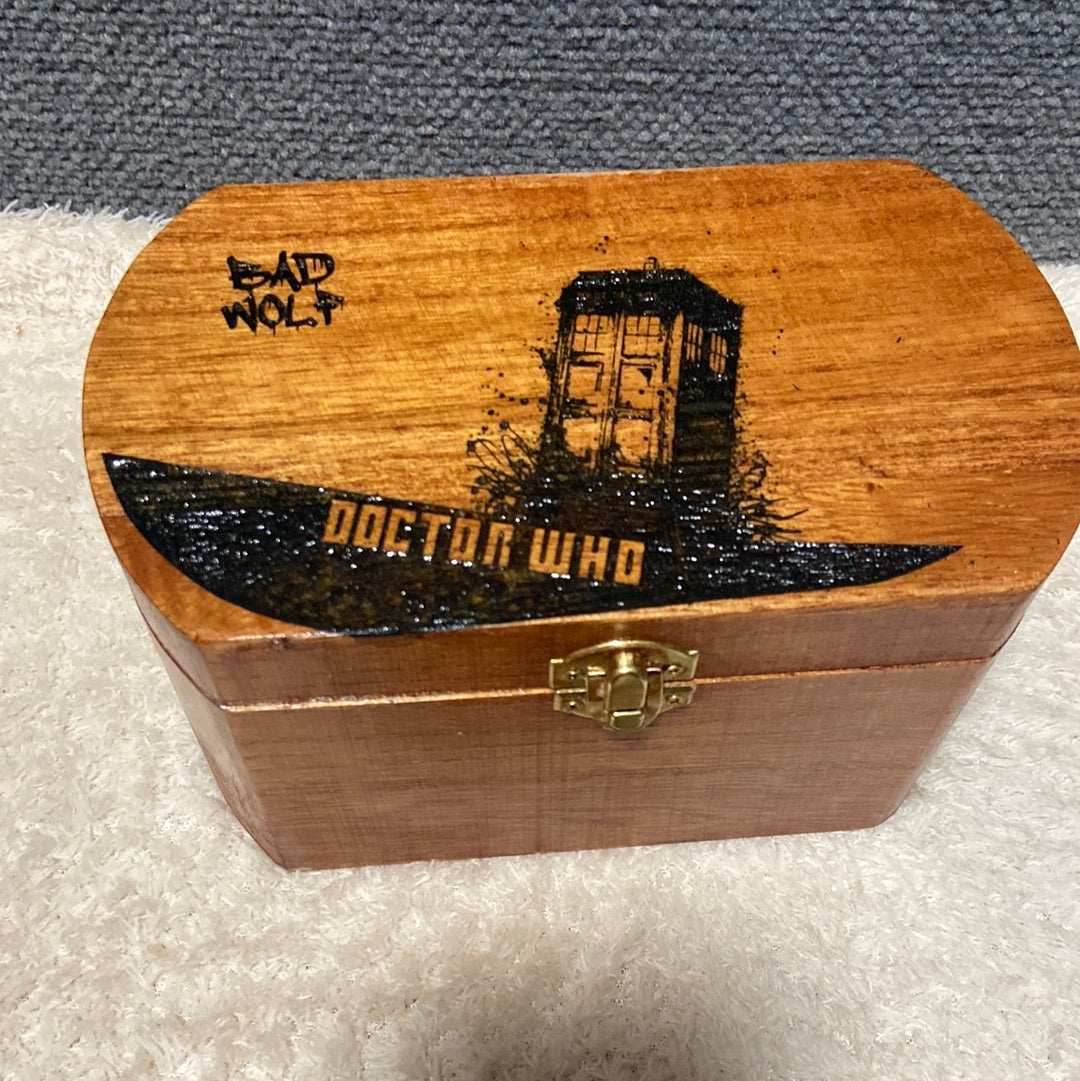 Bad Wolf Tardis Box - 