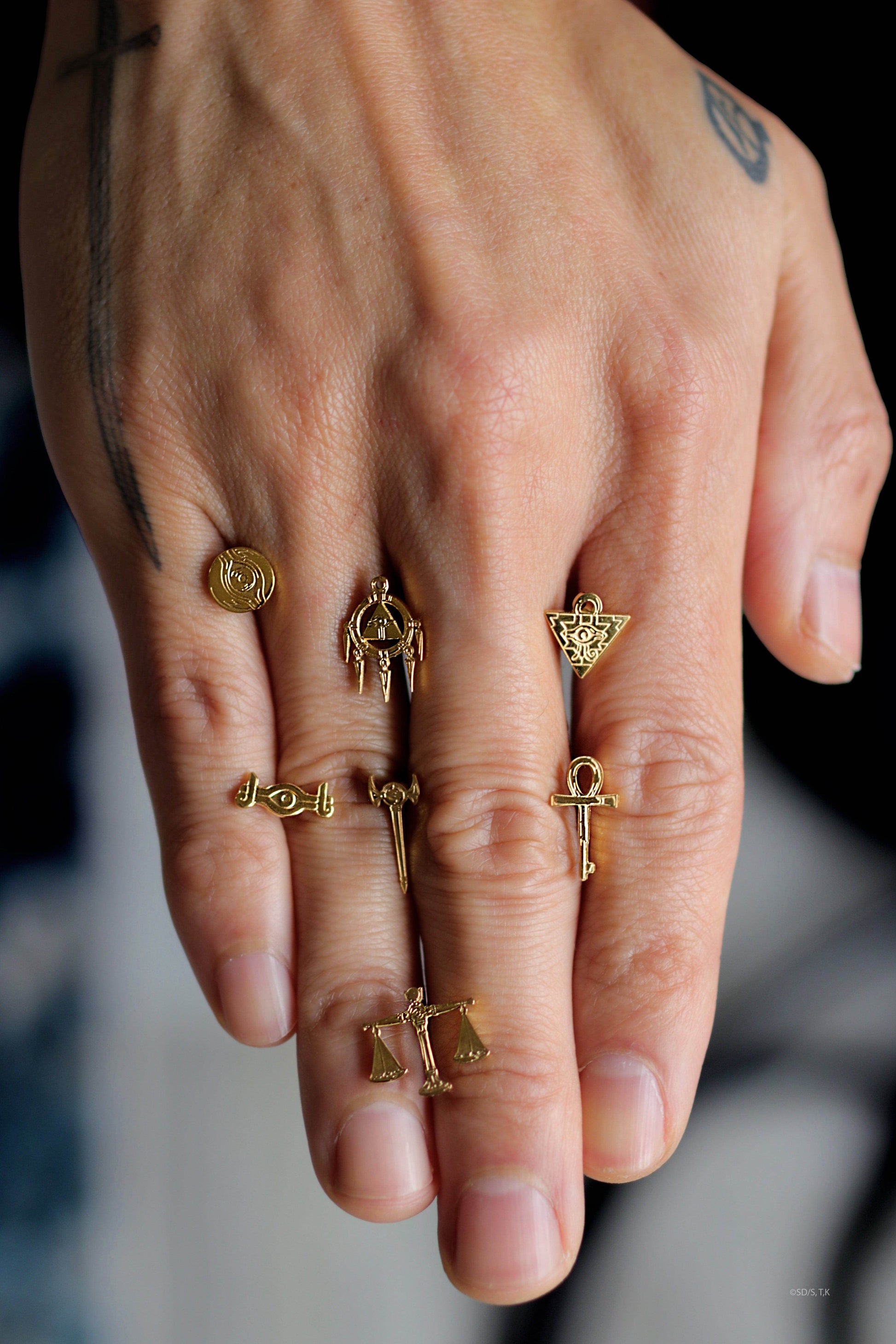 Yu-Gi-Oh!™ Millennium Rod Stud Earrings - Chrome / Pair