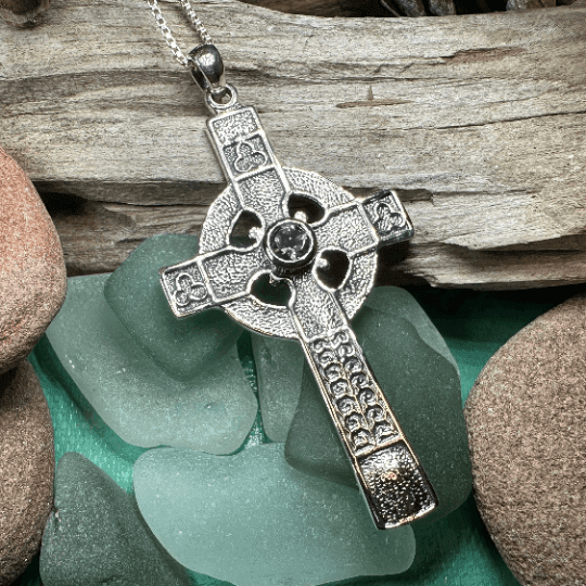 Gibrian Celtic Cross Necklace - 18 / Amethyst
