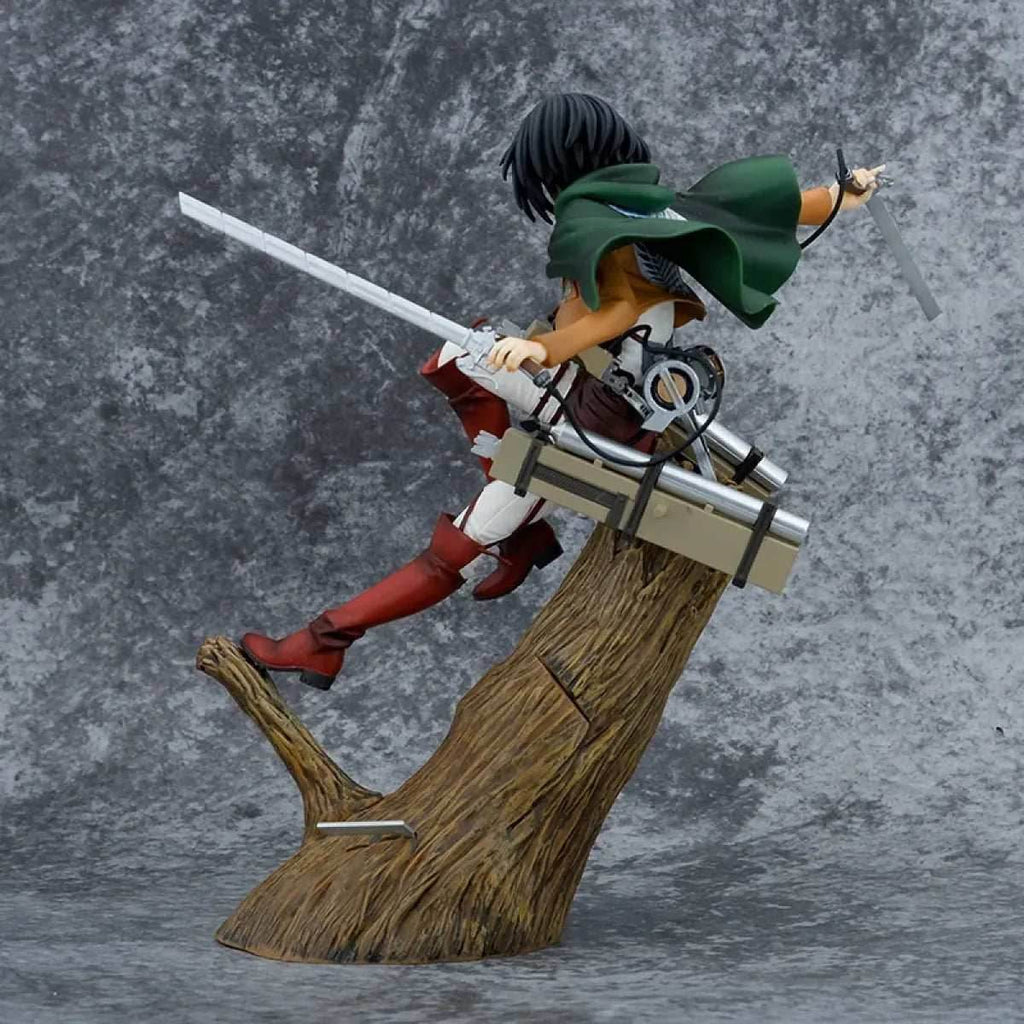 Attack on Titan Mikasa & Levi PVC Action Figure Set - 24cm No box