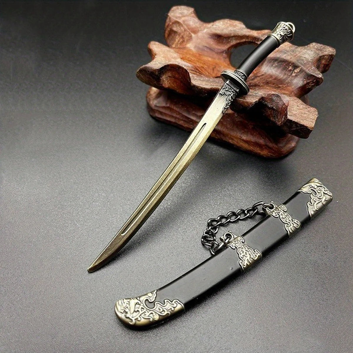 Mini Sword With Sheath China Ancient Sword Keychain Zinc Alloy Tang Hengdao Han Sword Weapon Model Keyring Cosplay Accessories