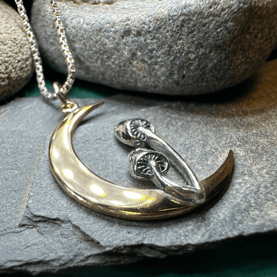 Moonlit Mushroom Necklace - 18