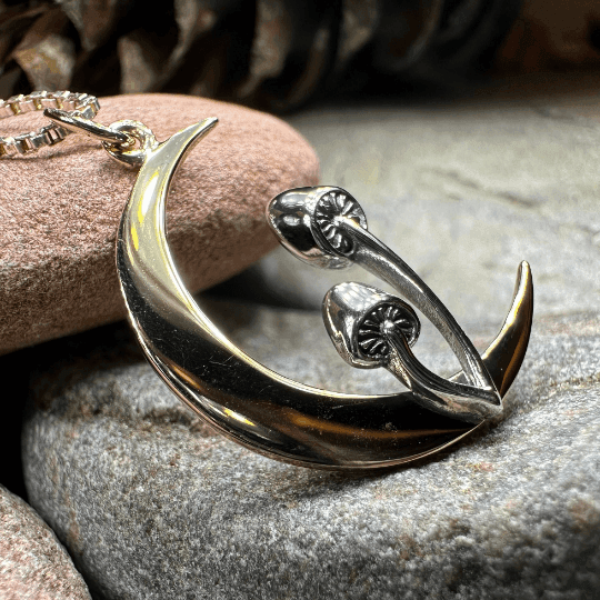 Moonlit Mushroom Necklace - 18