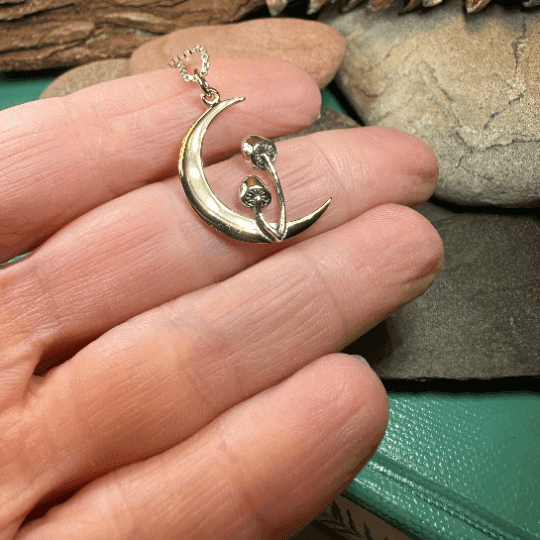 Moonlit Mushroom Necklace - 18