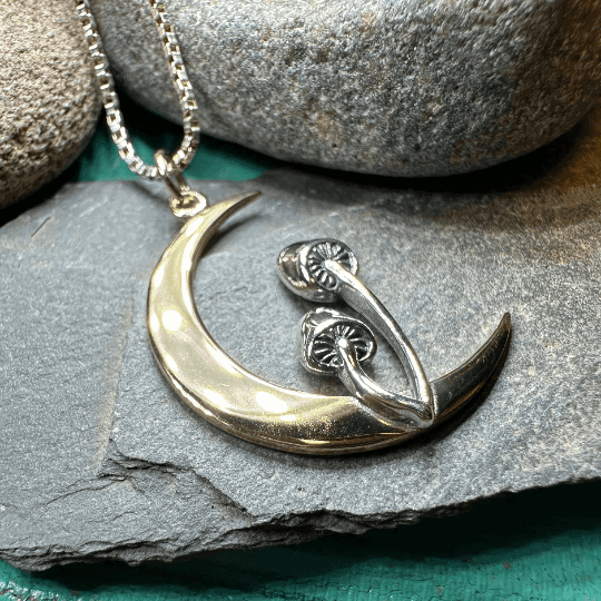 Moonlit Mushroom Necklace - 18