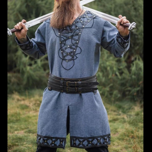 Tunique du Seigneur Viking | Bleu gris avec garniture en cuir et rivets