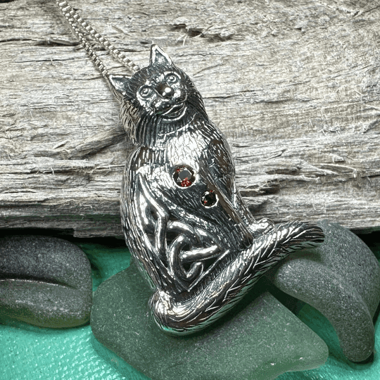 Salem Cat Necklace - 18 / Amethyst