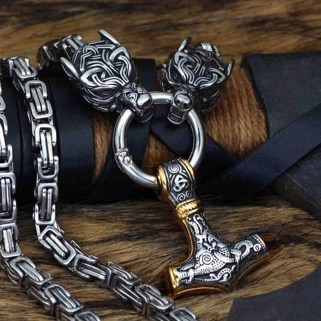 Vikings Wolf Head and Mjolnir Stainless Steel Necklace - 50 cm / Gold and Silver