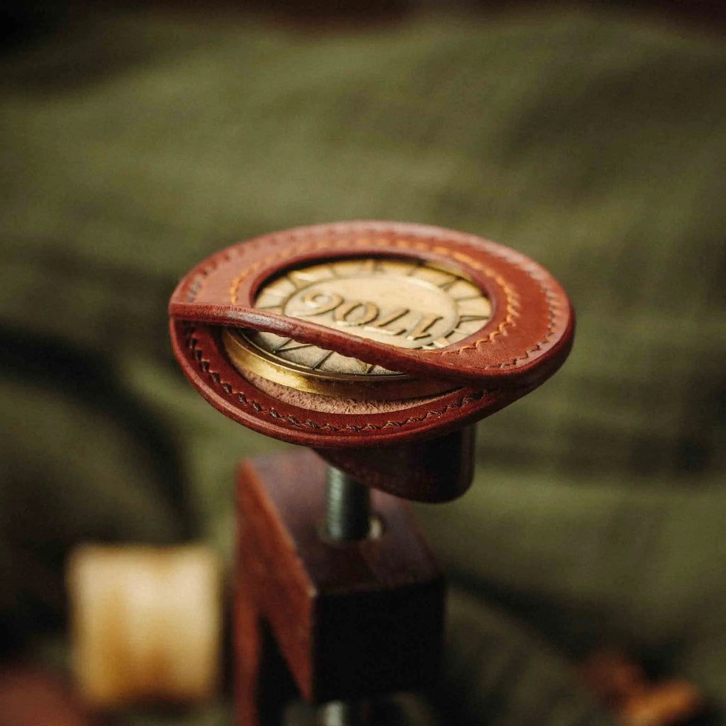 Peso Pocket v2 – Round Leather Coin Holder | Pirate Goods