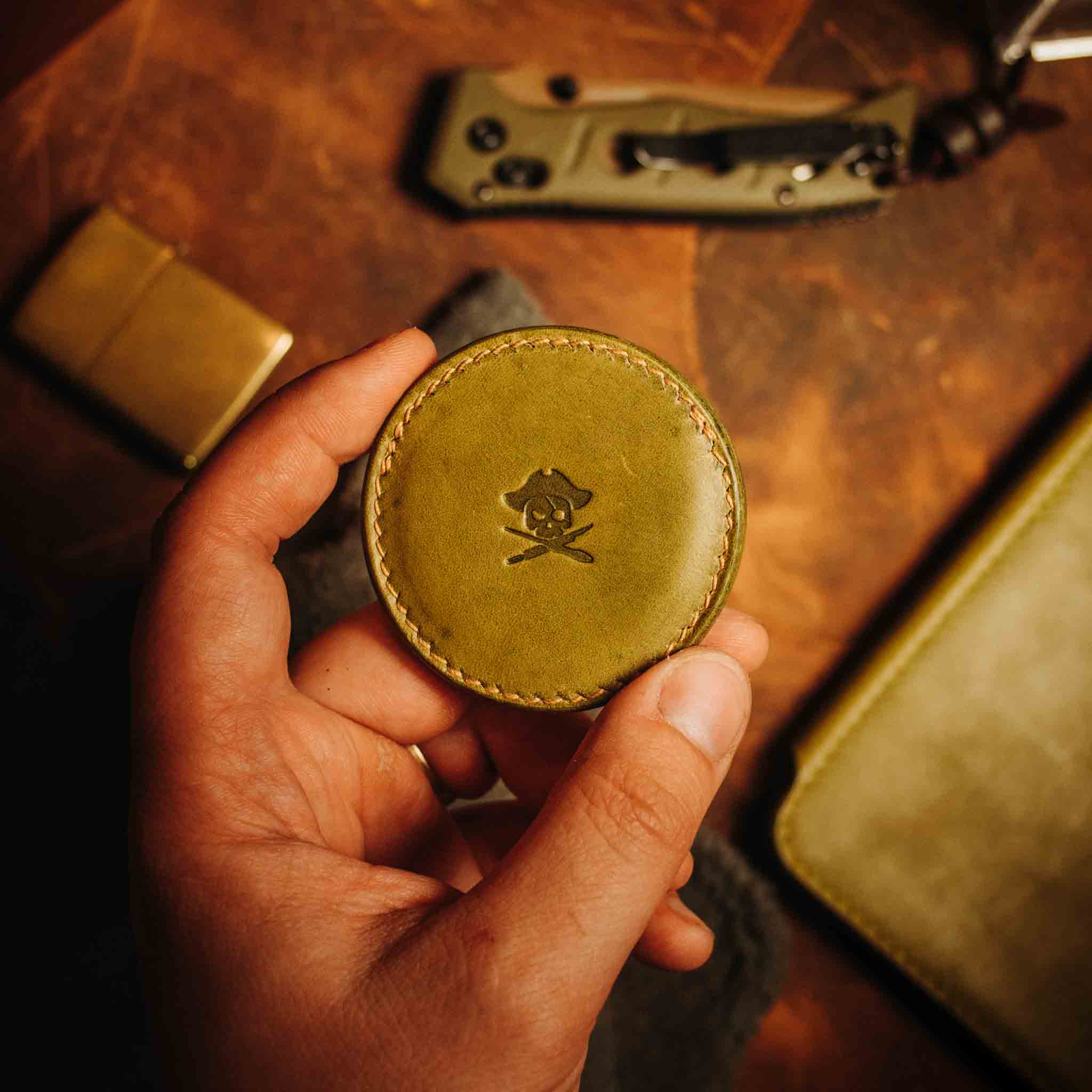 Peso Pocket v2 – Round Leather Coin Holder | Pirate Goods