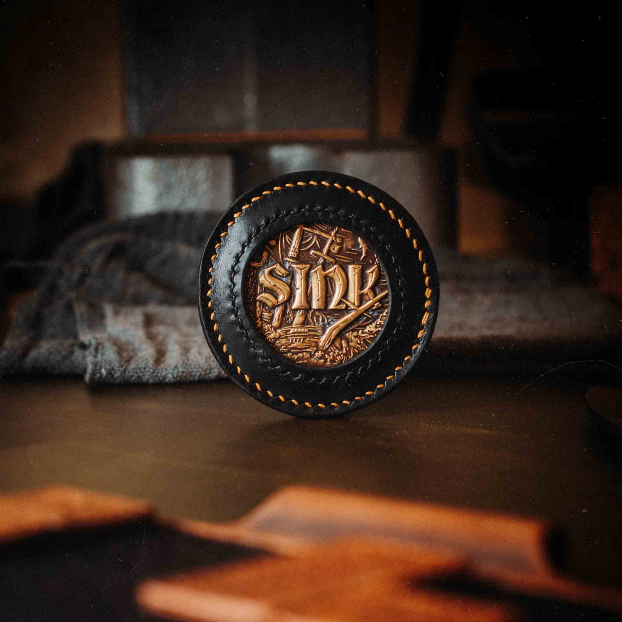 Peso Pocket v2 – Round Leather Coin Holder | Pirate Goods