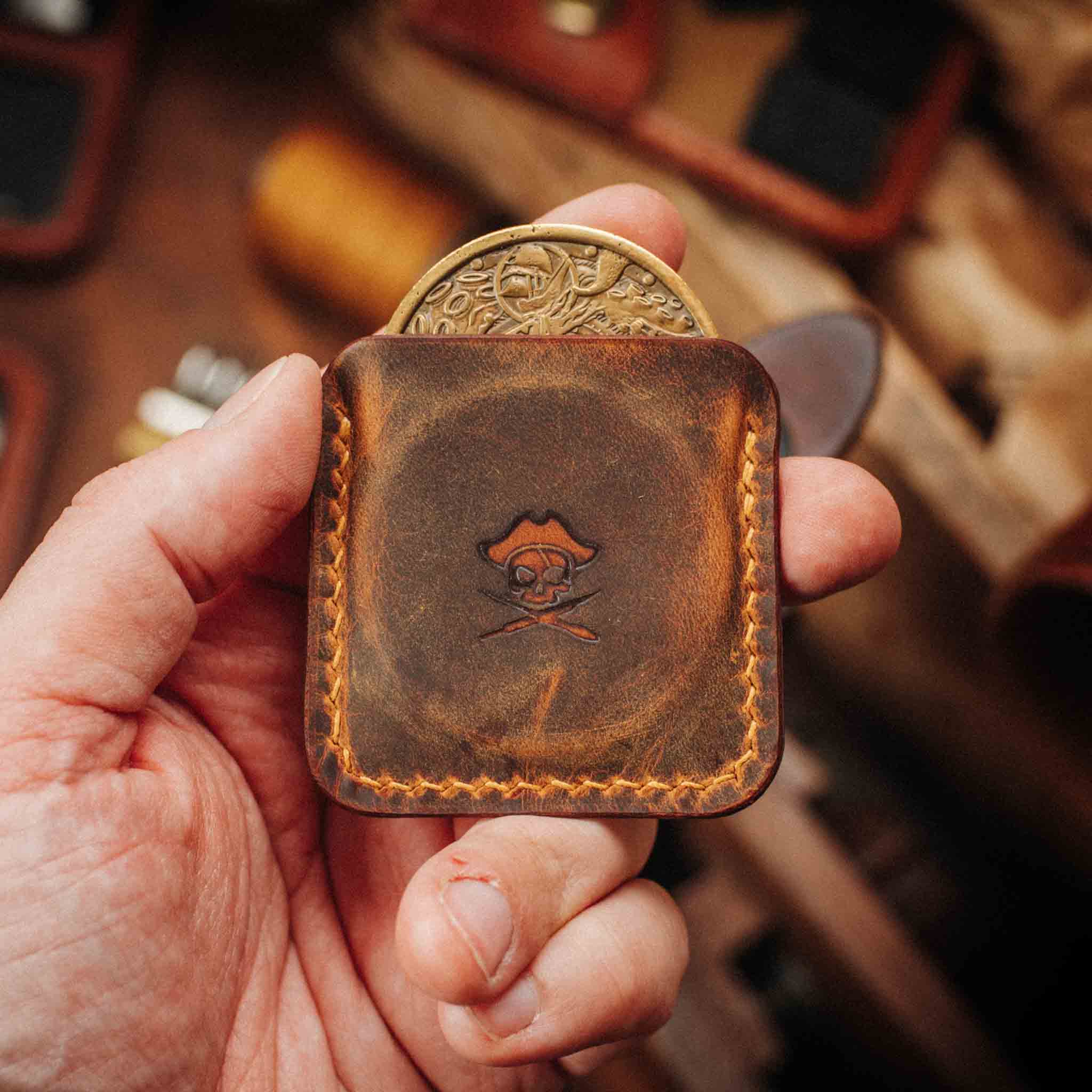 Peso Pocket v3 – Leather Challenge Coin Slip | Pirate Goods