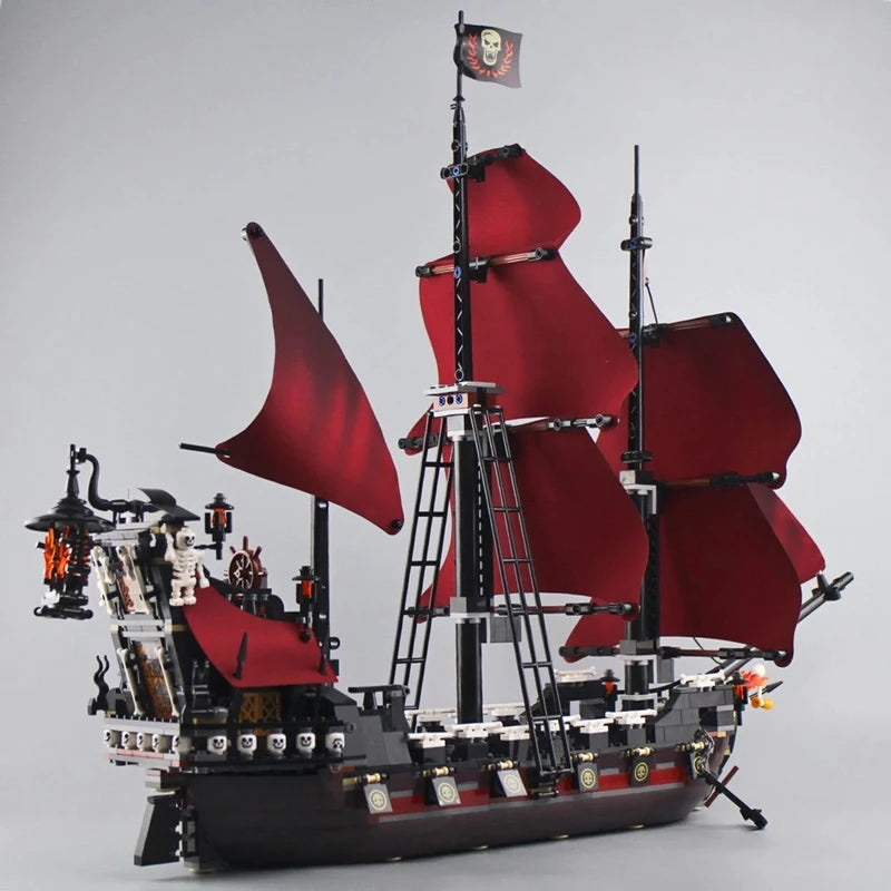 Pirates The Black Pearl And Queen Anne's Revenge Ship Building Block Model Assemble Bricks Toys Kids Gifts Fit MOC 4195 4184 Set