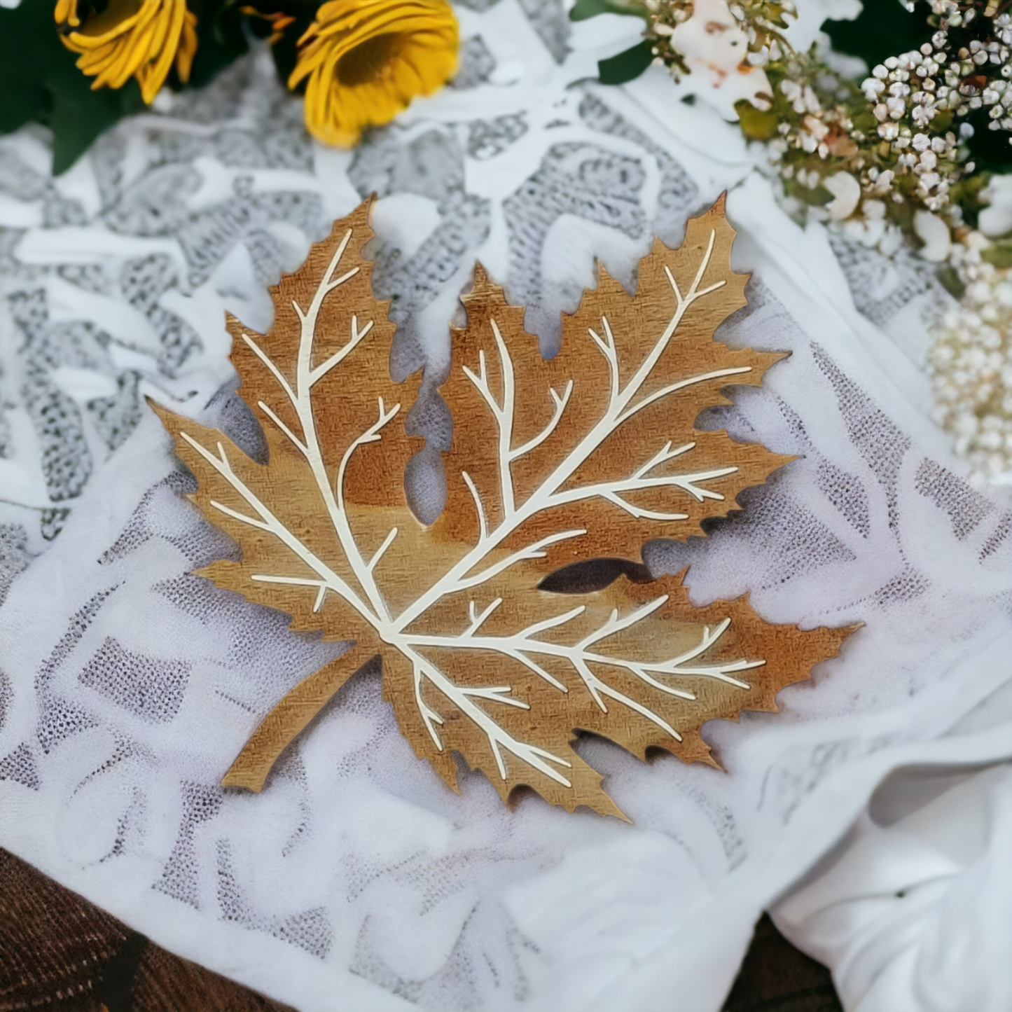 Pot Holder Autumn Leaf - Nature - Wood - Handmade Gift - Housewarming - Wood Kitchenware