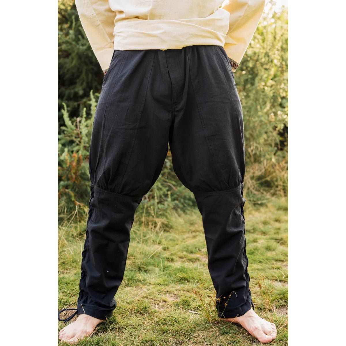 Pantalones vikingos marrones premium | Corte auténtico con cordones en las piernas.
