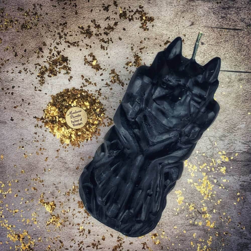 Beeswax Gargoyle Protector Spell Candle - Black (Protection)