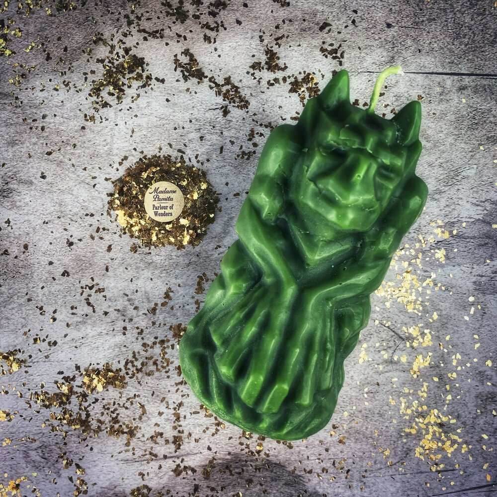 Beeswax Gargoyle Protector Spell Candle - Green (Protecting Money)