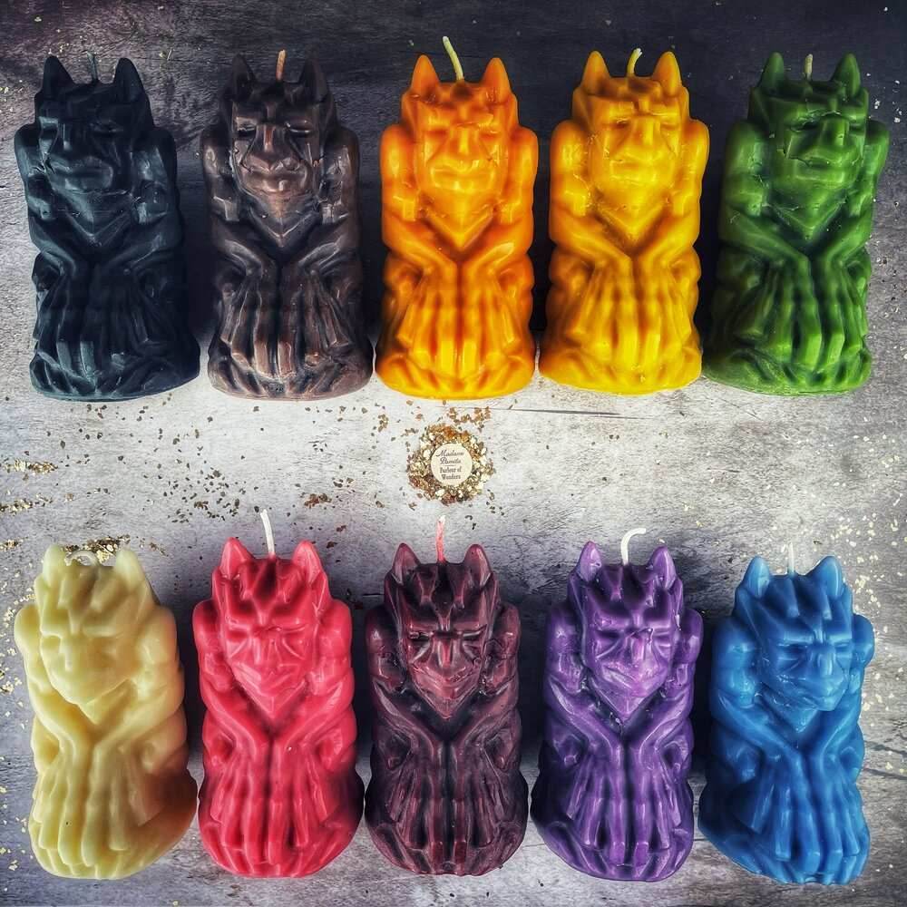 Beeswax Gargoyle Protector Spell Candle - Yellow (Protecting Success)