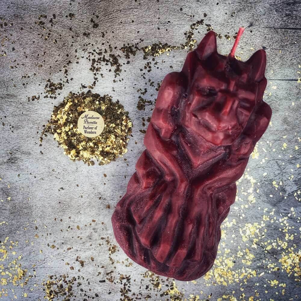 Beeswax Gargoyle Protector Spell Candle - Red (Protecting Love)