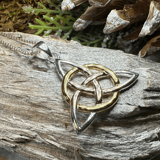 Norna Triquetra Necklace - 18