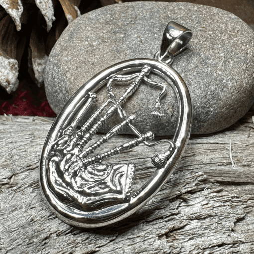 Bagpipes Forever Necklace - 18