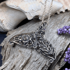Flowers Whale Tail Necklace - 18