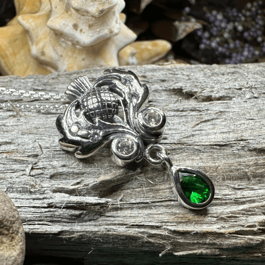 Scottish Aberdeen Thistle Necklace - Amethyst / 18