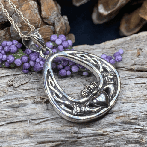 Shannon Claddagh Necklace - 18
