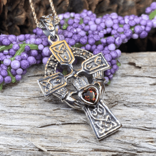 Claddagh Cross Necklace - Amethyst / 18